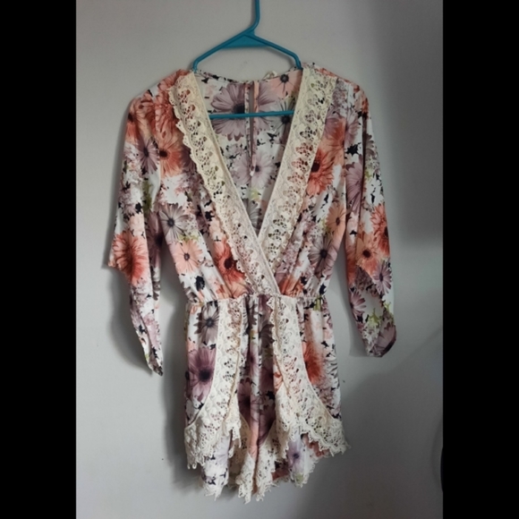 ILLA ILLA Pants - Floral Romper